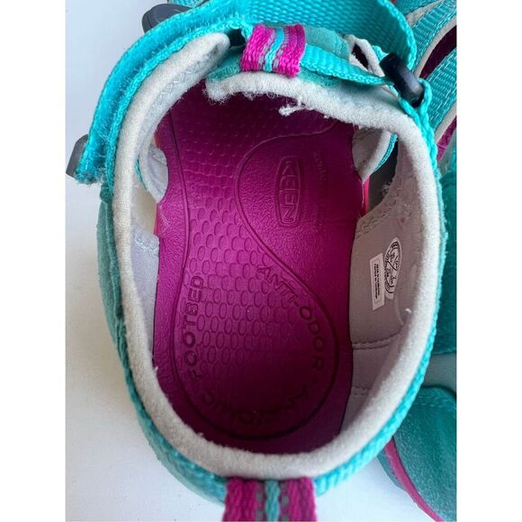 Keen Seacamp Girls Size 3 Water Sandals Teal Pink Hiking Outdoor Shoes - Picture 7 of 8
